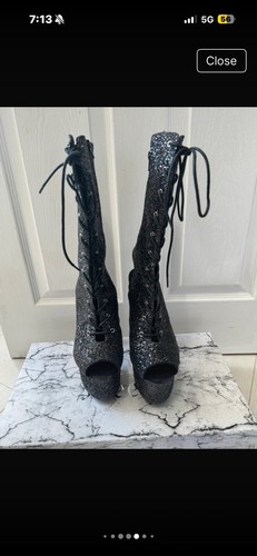 Hella heels