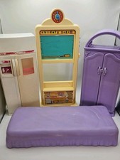 Vintage Barbie 90s Mattel