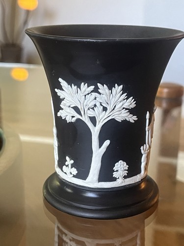 Wedgwood black jasperware vtg - black,