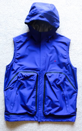 Stone island marina - island,