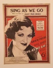 GRACIE FIELDS “Sing As We