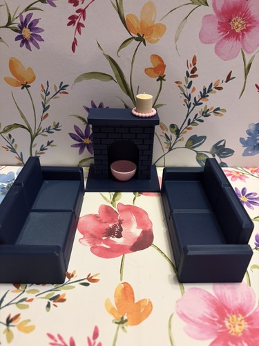 Lundby sylvanian doll - /,
