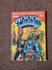2000AD ANNUAL - 1987 OLD - SEE PHOTOS
