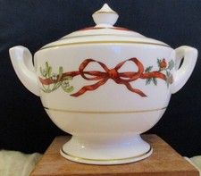 Royal Worcester Holly Ribbons