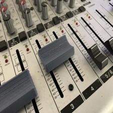 Compatible Behringer 1204