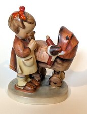 Vintage Hummel figurine #67