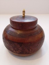 Unique Vintage Round