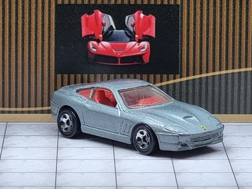 Hot wheels ferrari 550 - hot,