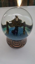 Sevenarts musical snow globe