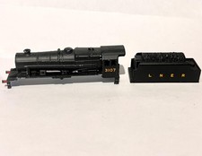 GRAHAM FARISH 3107 LNER BLACK BODY & TENDER N GAUGE LOCO TRAIN MODEL RAILWAY
