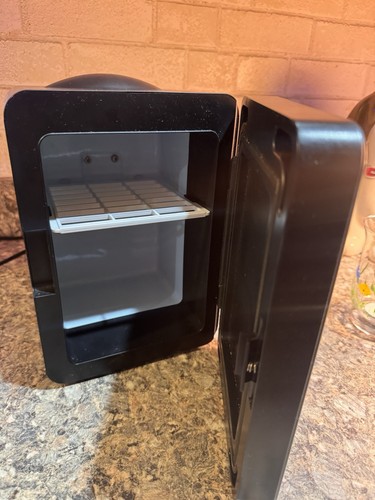 Mini fridge k4107mbrk - black, 4l