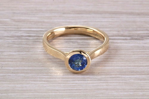 One carat blue sapphire set - carat,