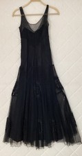 ORIGINAL VINTAGE 1920s GATSBY STYLE DRESS. SIZE 1. BLACK MESH FABRIC. LINED