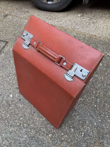Unusual rare vintage red - unusual,