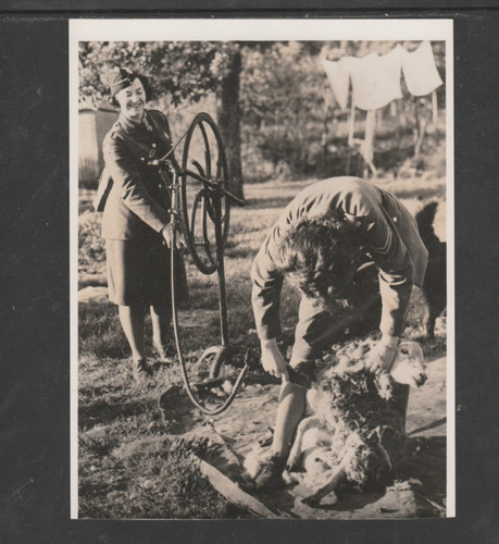 Photograph ww2 ats girls - ,