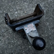 Land Rover Genuine Defender Adjustable Height Tow Bar Ball Bracket 