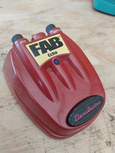Danelectro fab echo excellent - danelectro,