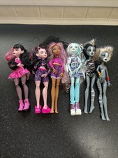 Monster High Doll Bundle Used 6 Dolls With Clothes L2