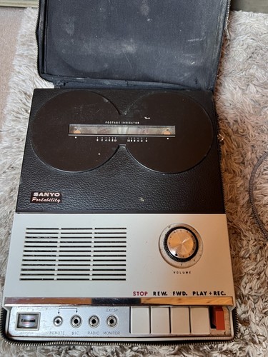 Vintage 1960s sanyo portable - 1960s,