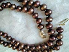 14crt gold Chesnut 6 mm pearl Necklace, warm autumnal colour preloved 18 inchs 