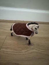 Schleich WHITE STALLION Horse 2014 Retired Figure 1379 WITH COAT