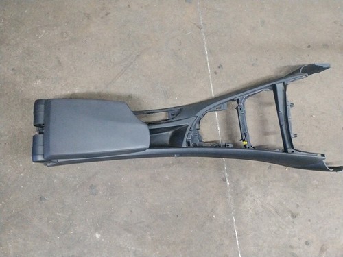 712222506 center seat armrest