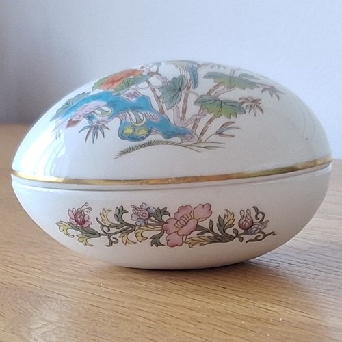 Wedgwood kutani crane bone - crane,
