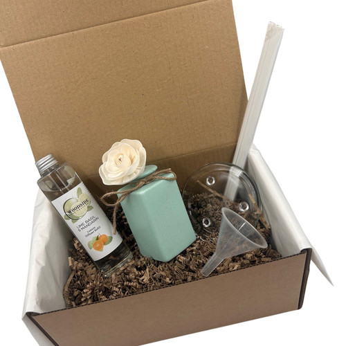 Green reed diffuser vase gift - green,
