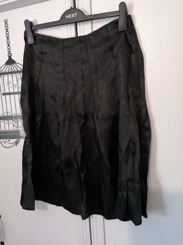 Young satin skirt - satin, 10