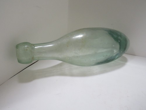 Vintage light green glass blob - vintage,