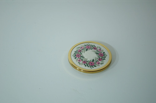 Vintage petit point floral - vintage,