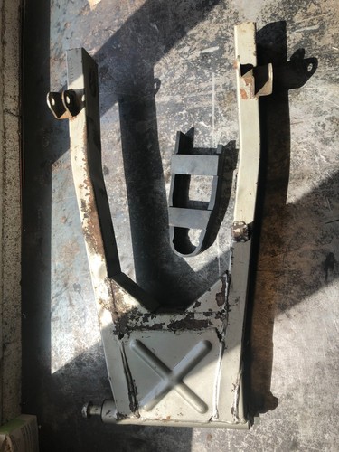 Kawasaki er500 swing arm - kawasaki,