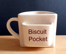 ORIGINAL COLOUR BISCUIT POCKET MUG WITH A SLOT FOR A SNACK