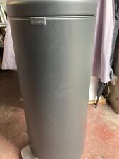 Brabantia newIcon Pedal Bin 30 Litre Plastic Bucket - Mineral Concrete Grey