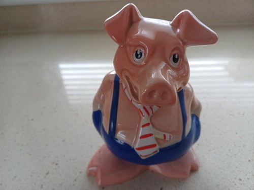 Wade natwest pigs maxwell - wade,