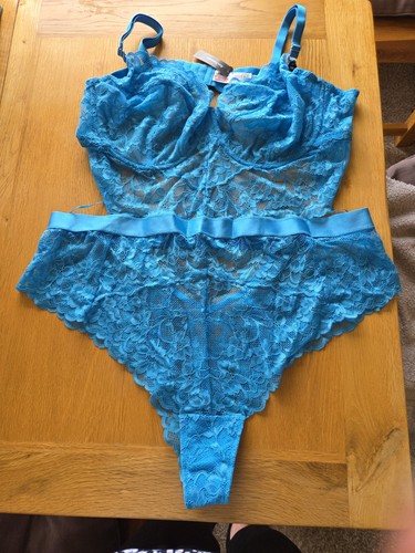 Ann summers hold - hold, me