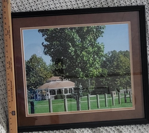 Framed photo stepping - framed, of