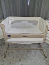 Chicco Next2Me Bedside Crib With Waterproof Fitted Sheets