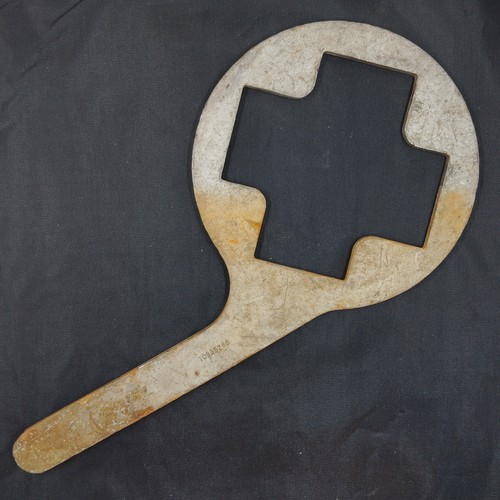 Wrench pulley adjusting - wrench,,