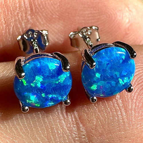 Blue opal stud earrings 7mm - blue,