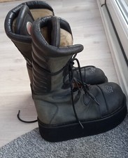 Selling A Pair Of SWEAR boots