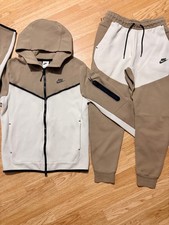 Nike Tech Fleece Sandalwood