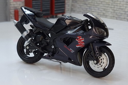 Yamaha yzf black - yamaha,