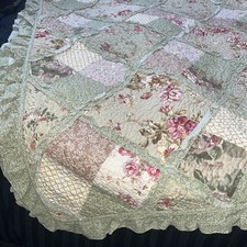 Vnt Laura Ashley Q Bedspread