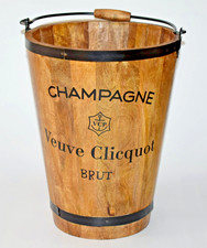 VEUVE CLICQUOT CHAMPAGNE METAL