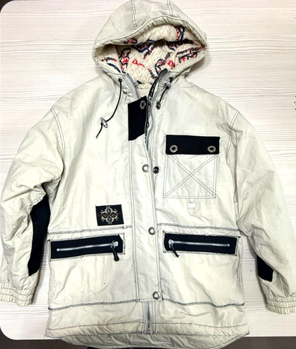 Ladies size small snowboard - ladies,
