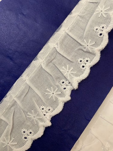 Lace broderie anglaise - broderie,