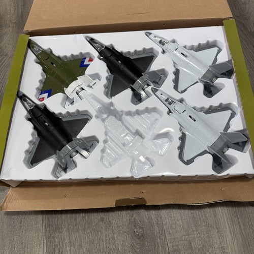 Daron fighter pullback - daron,