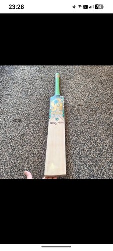Gold 15000 cricket bat - 15000,
