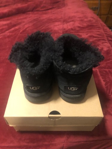 Ugg classic mini boots 38 - w,
